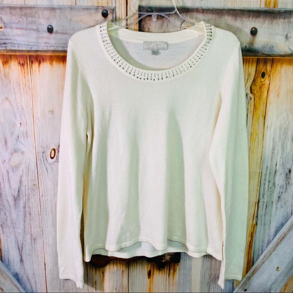 EUC Carolyn Taylor Embellished Sweater Large